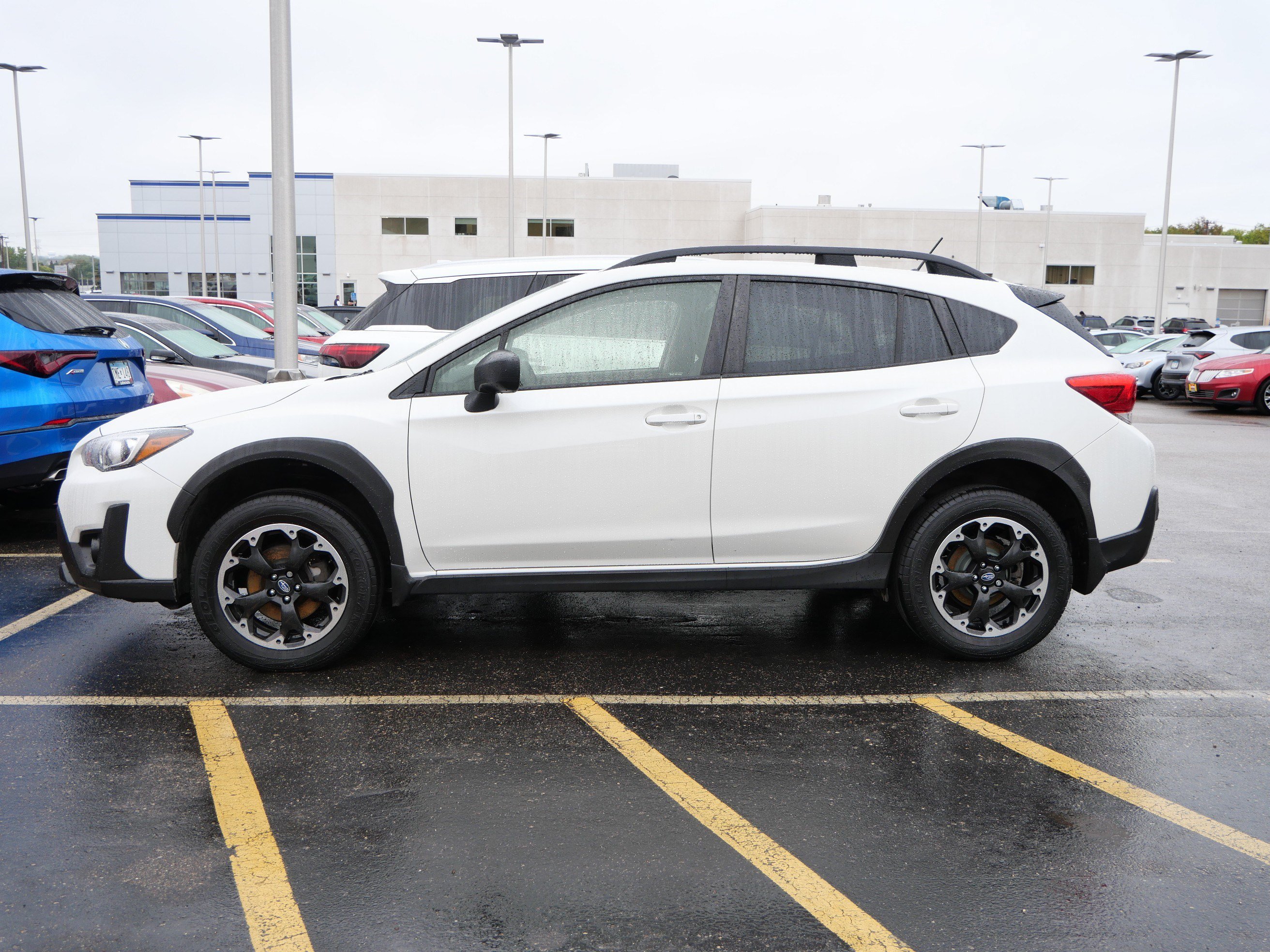 Used 2023 Crystal White Pearl Subaru MT image 5