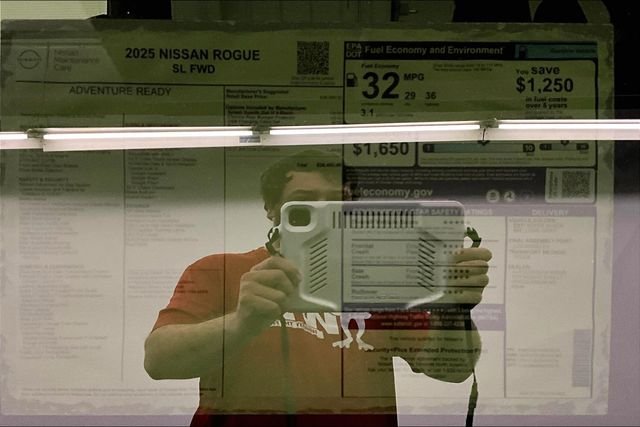 2025 Nissan Rogue SL - Photo 41