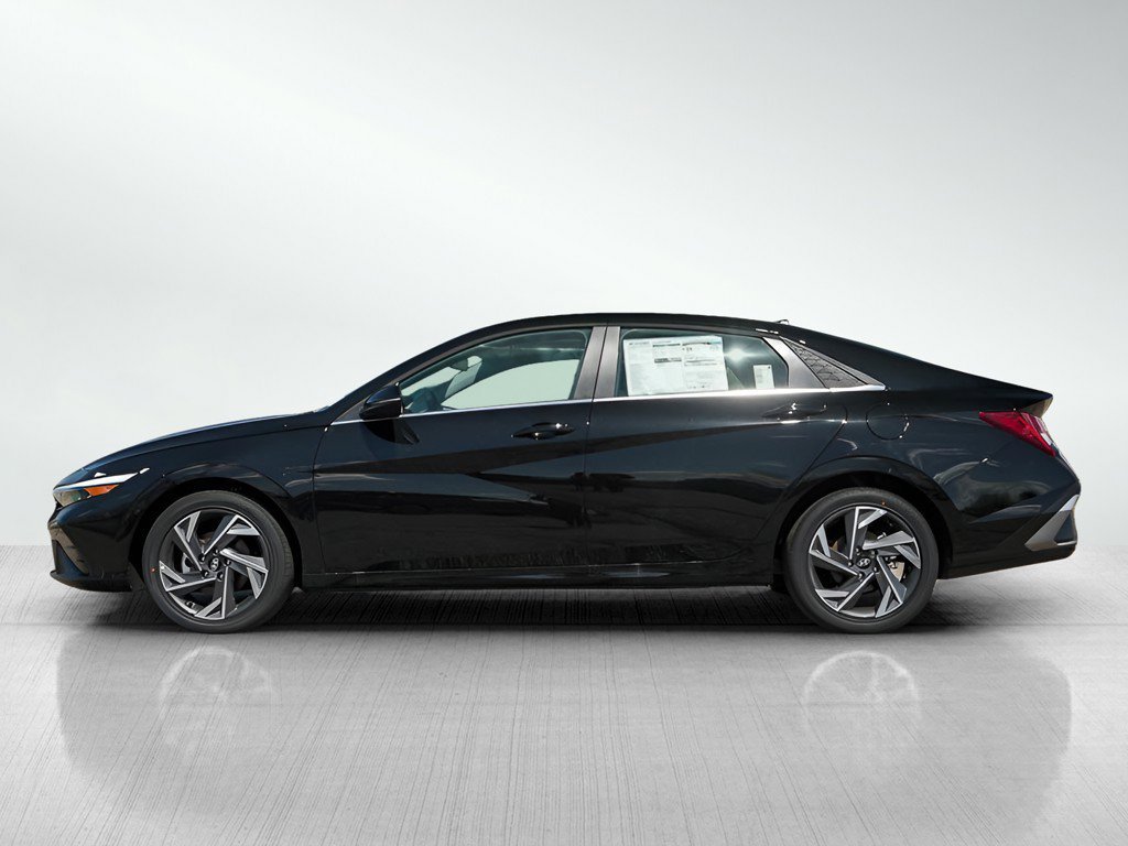 New 2026 Abyss Black Hyundai Limited Sedan FWD image 4