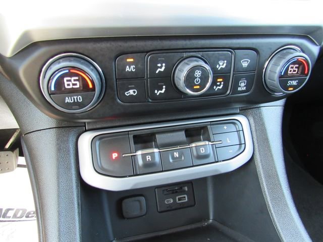 Used 2023 White Frost Tricoat GMC SLT image 21