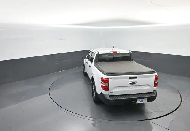 Certified Used 2024 Oxford White Ford XLT image 30