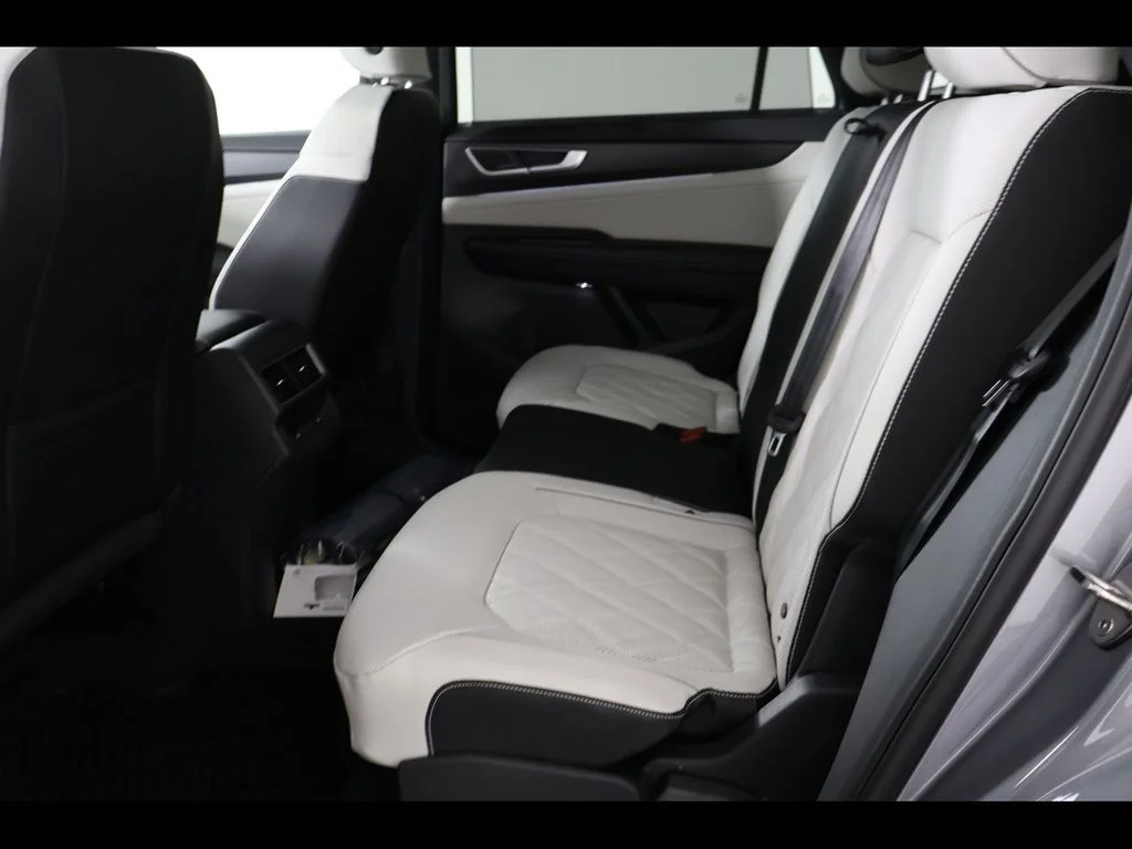 New 2026 Silver Volkswagen 2.0T SEL Premium R-Line image 10