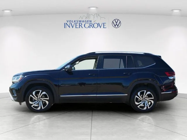 Certified Used 2023 Black Volkswagen SEL image 4