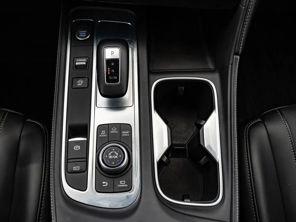 Used 2023 Warm Titanium INFINITI LUXE image 39