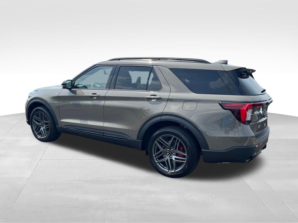 New 2026 Gray Ford ST-Line image 3