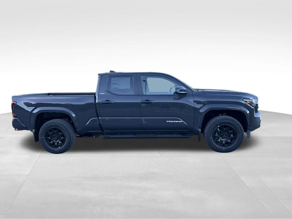 New 2026 Underground Toyota SR5 image 6