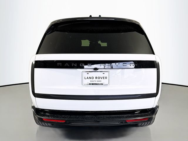 New 2026 Fuji White Land Rover SE image 6