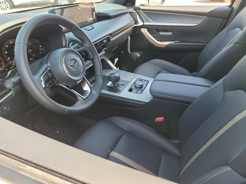 New 2026 Rhodium White Premium Mazda 3.3 Turbo Premium Plus AWD image 3
