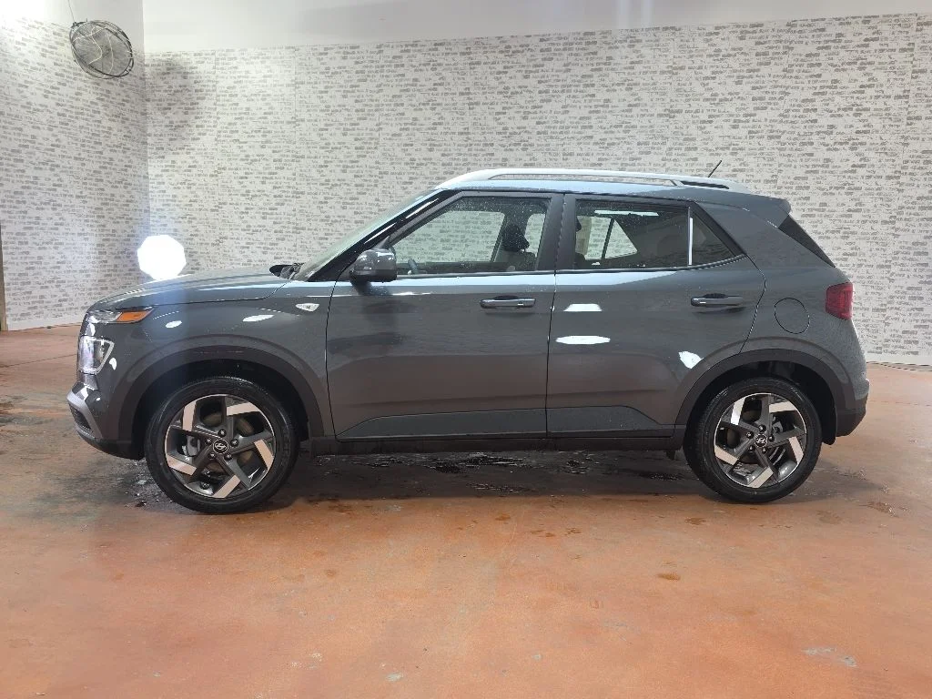 Used 2026 Ecotronic Gray Hyundai SEL image 4