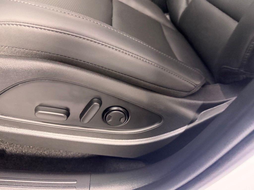 Certified Used 2026 White Hyundai XRT Pro image 26