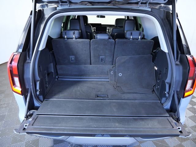 Certified Used 2025 Gray Ford Platinum image 8