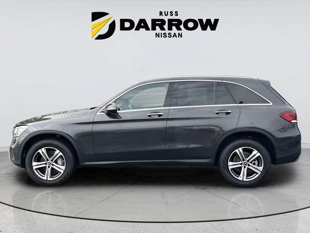 Used 2022 Gray Mercedes-Benz GLC 300 image 2