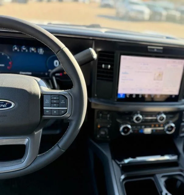 New 2026 Oxford White Ford F-350® Lariat® image 19