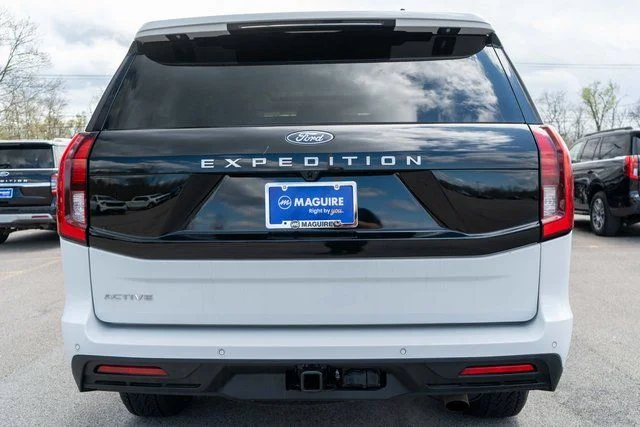 Used 2025 White Ford Active image 7