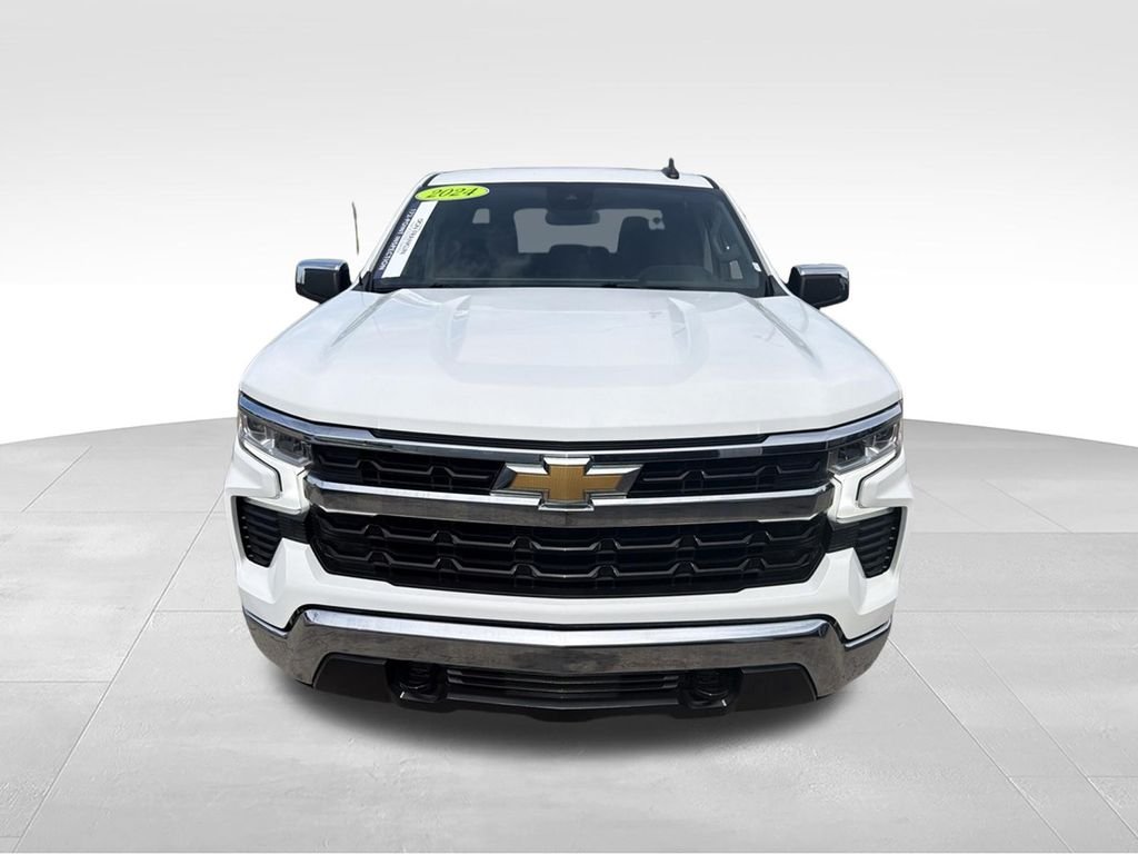 Used 2024 White Chevrolet LT image 10
