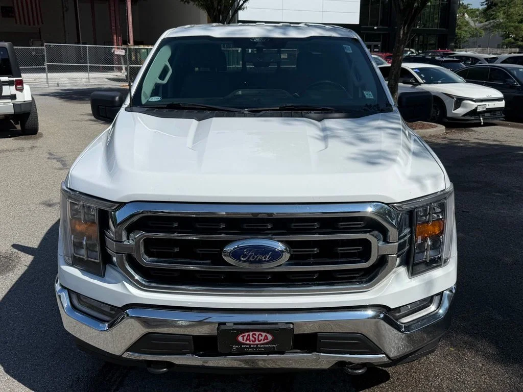 Used 2022 White Ford XLT image 2
