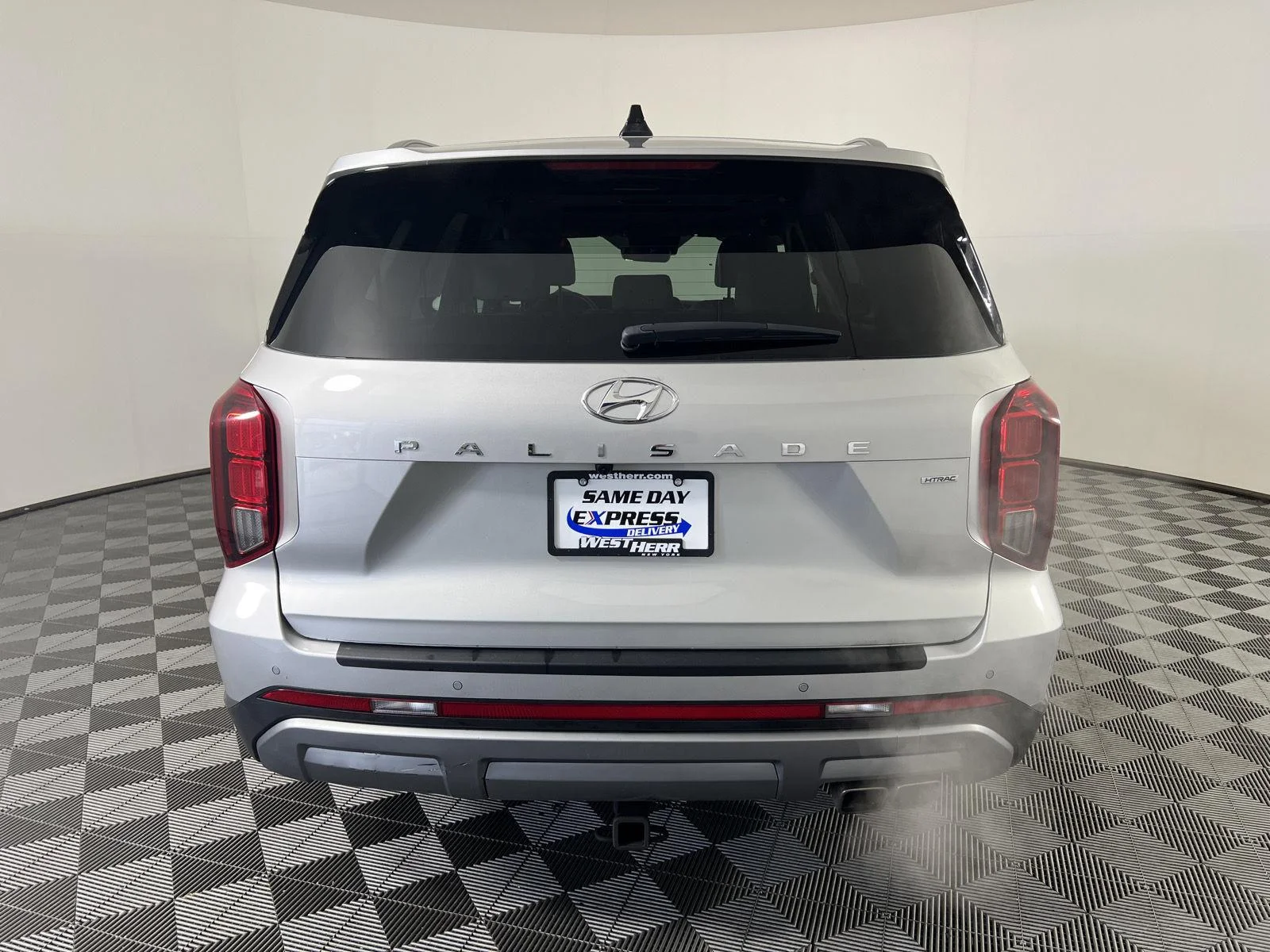 Used 2023 Typhoon Silver Hyundai SEL image 4
