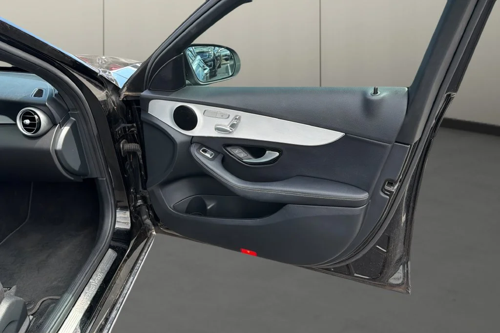 Used 2021 Black Mercedes-Benz C 300 image 17