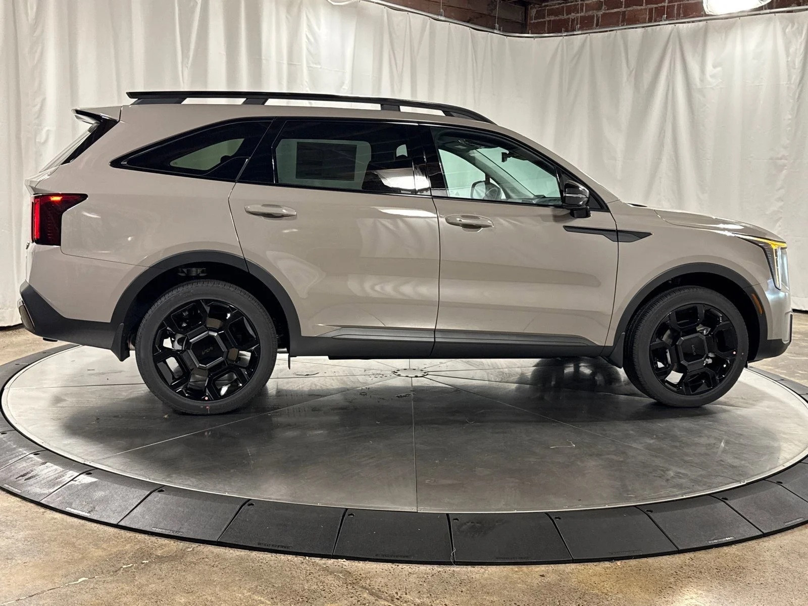 New 2026 Road Rider Brown Kia X-Line EX image 9