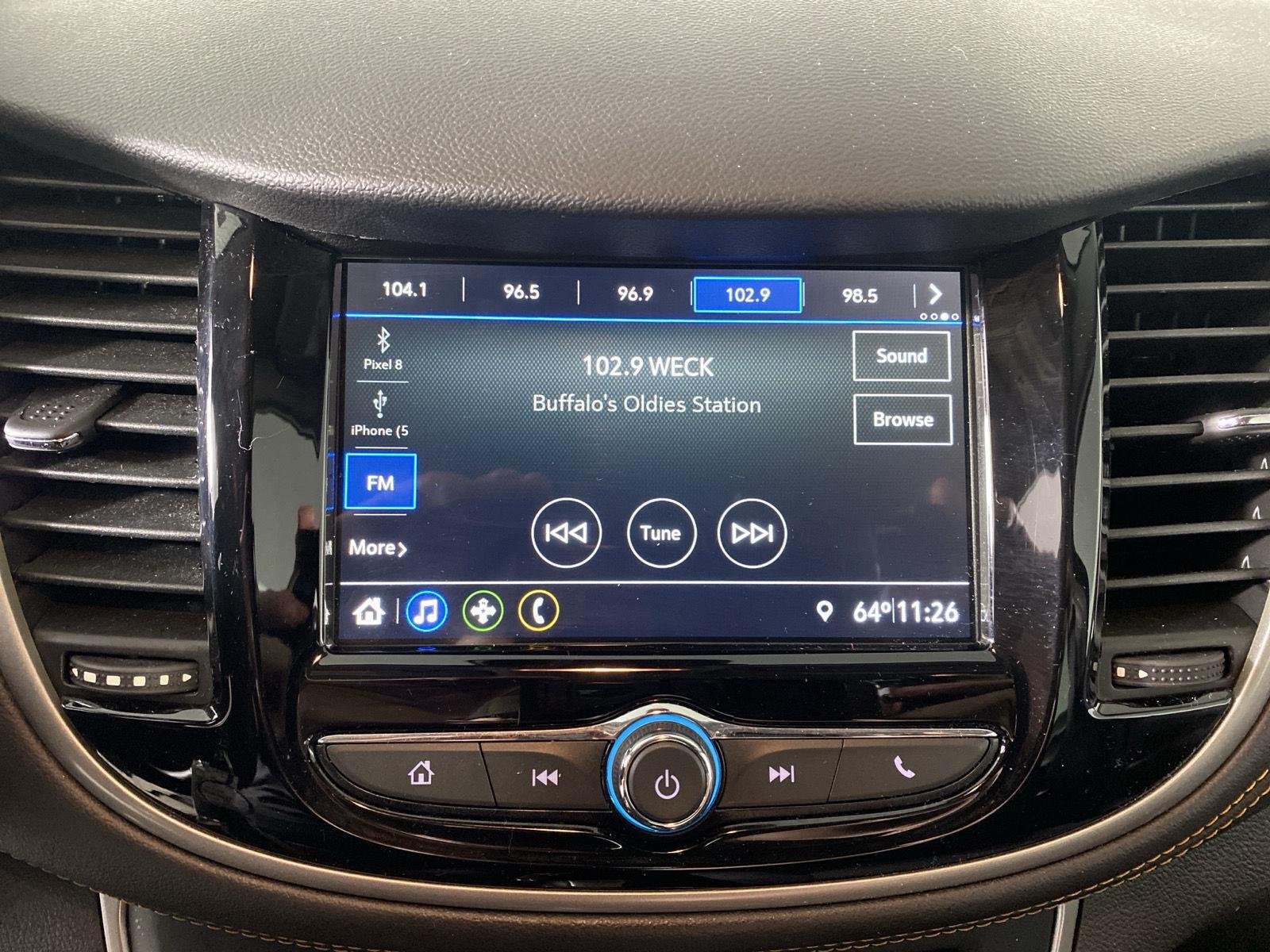 Used 2019 Summit White Chevrolet LT image 25