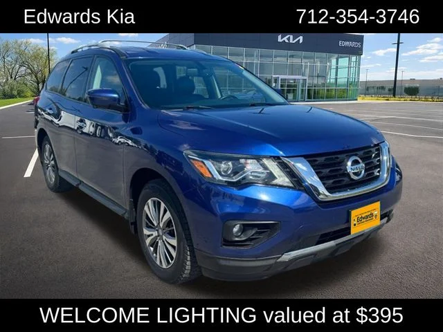 2020 Nissan Pathfinder SL 2WD's photo