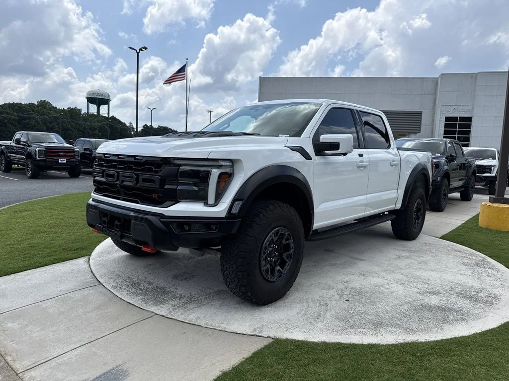 Used 2025 White Ford Raptor image 3