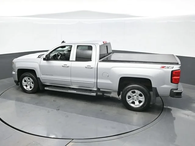 Used 2018 SILVER ICE METALLIC Chevrolet LT image 11