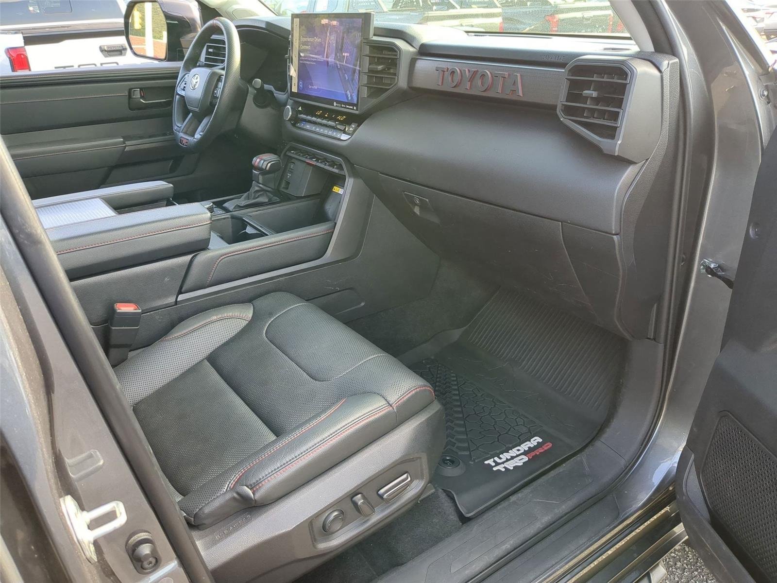 Used 2023  TOYOTA  image 41