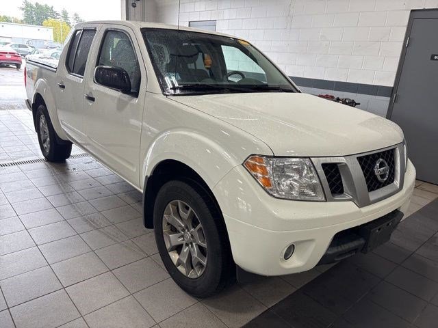 2021 Nissan Frontier SV Crew Cab 4X4 SWB's photo