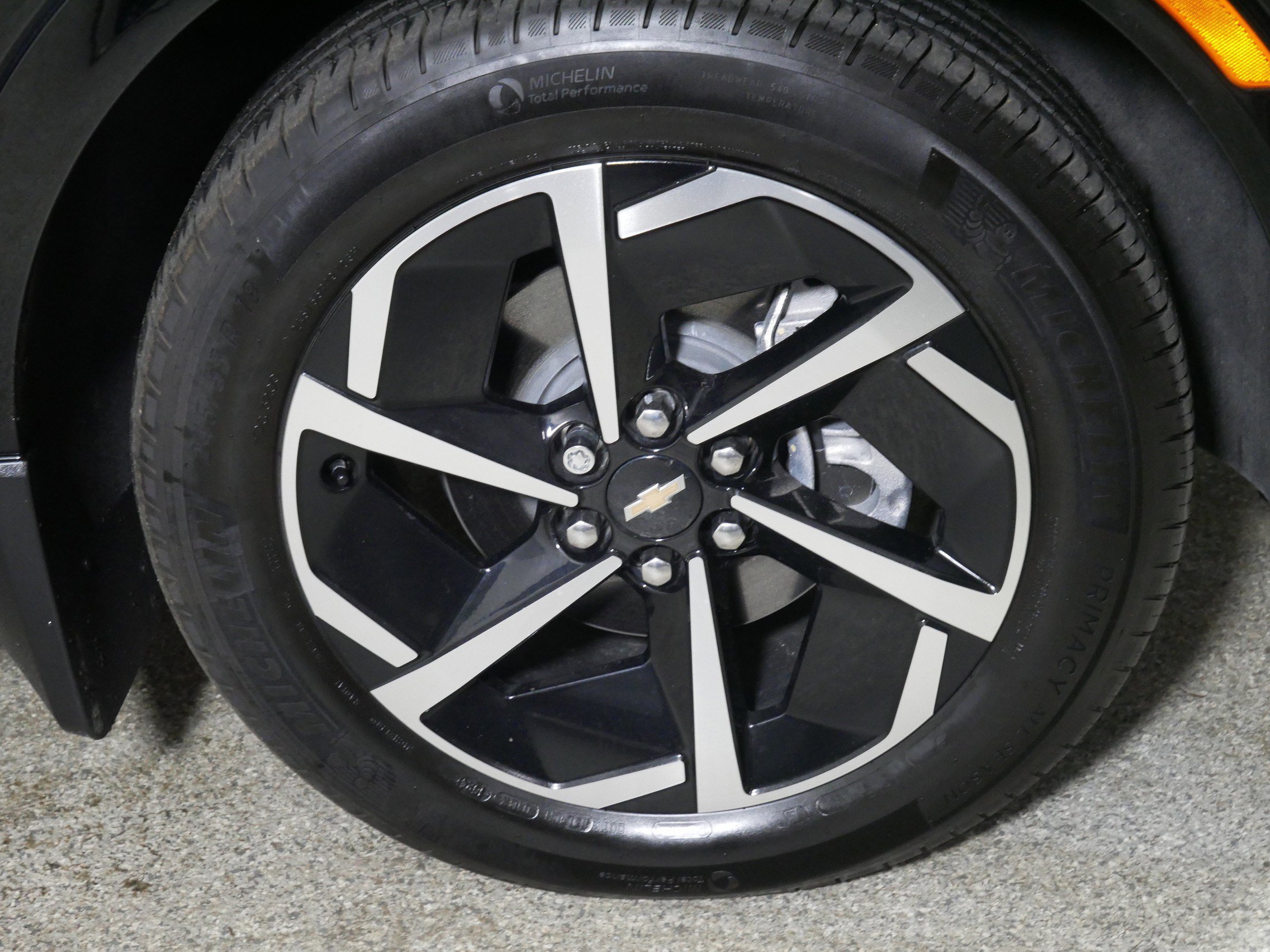 2024 Chevrolet Equinox EV LT - Photo 15