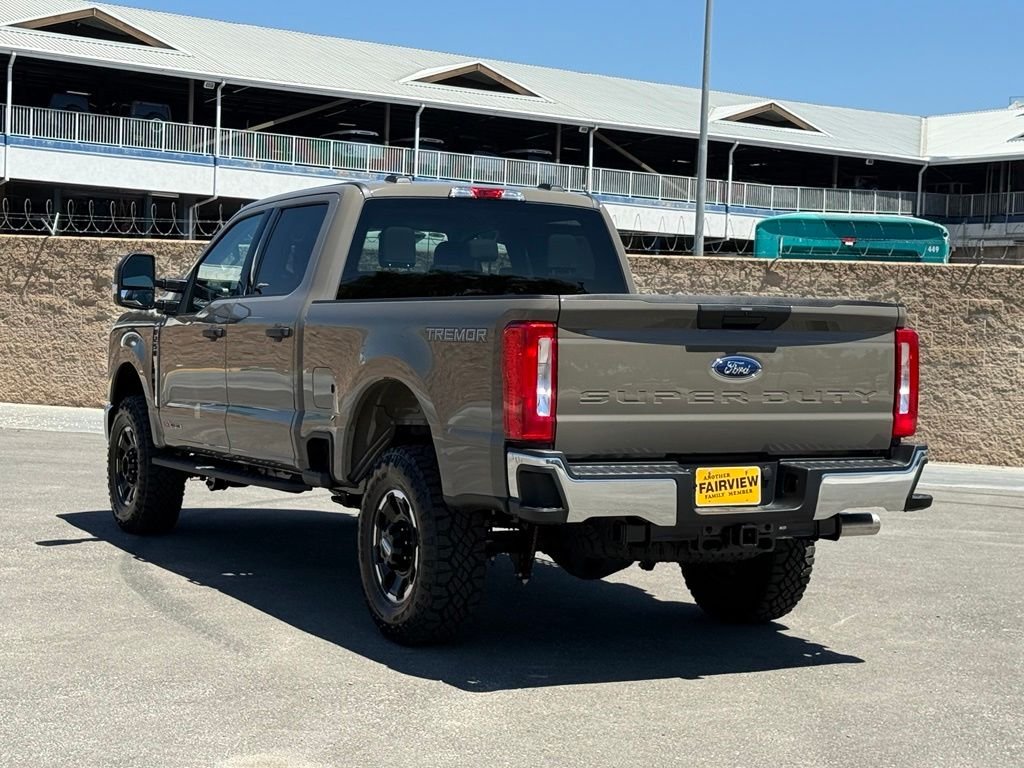 New 2026 Marsh Gray Ford F-250® XLT image 4