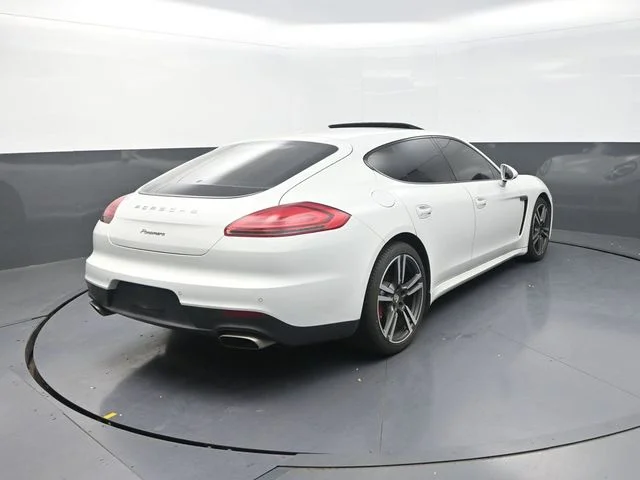 Used 2016  Porsche 4 image 8