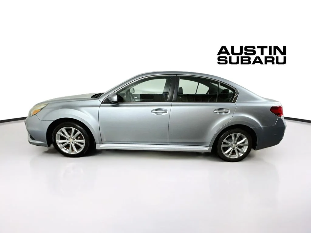 Used 2013 Silver Subaru 2.5i image 4
