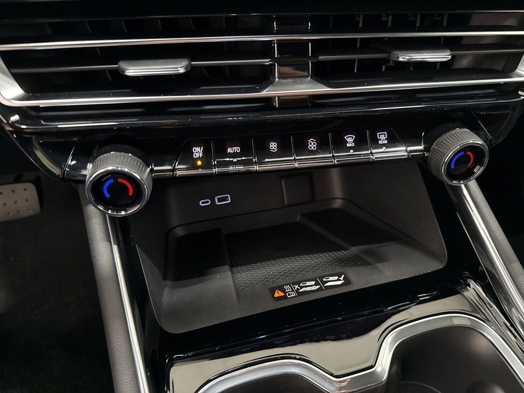 2026 Chevrolet Traverse LT - Photo 21