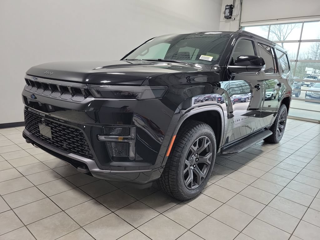 New 2026 High Gloss Black Exterior Paint Jeep Upland image 3