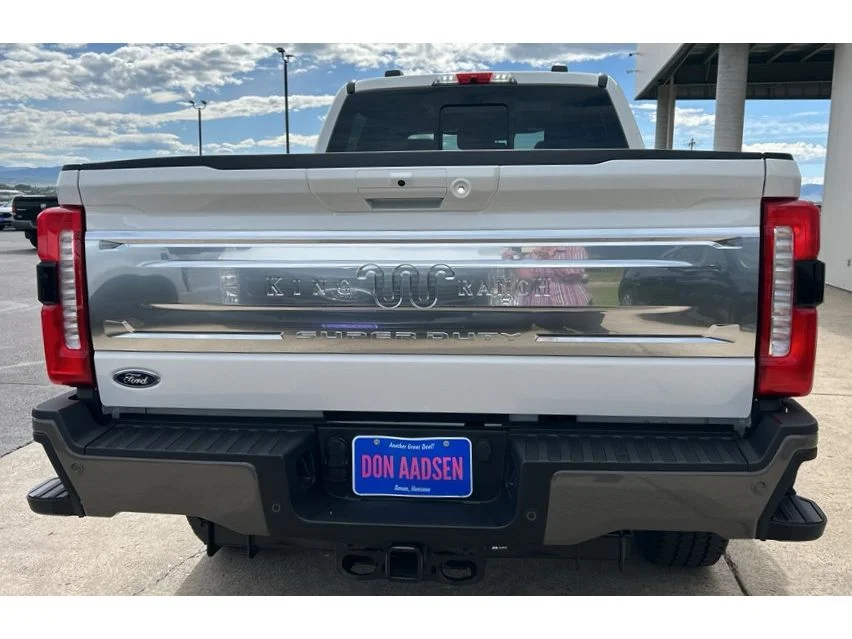 New 2026 Star White Metallic Tri-Coat Ford F-350® King Ranch® image 29
