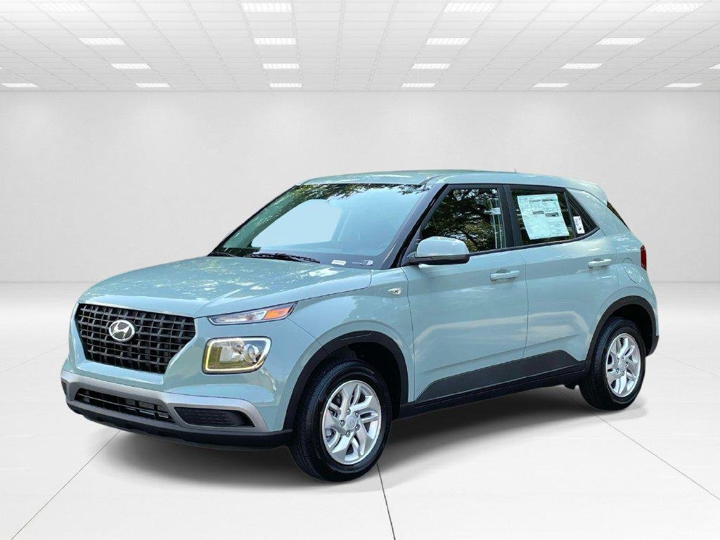 New 2026 Green Hyundai SE image 3