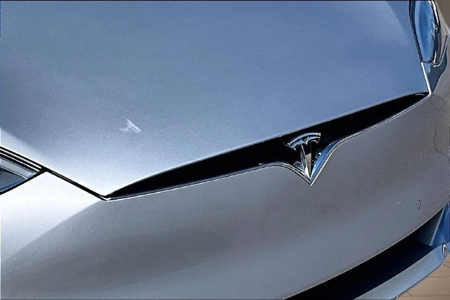 Used 2016 Silver Tesla  image 26