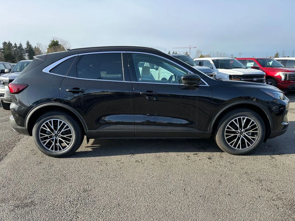 New 2024 Black Ford Base image 8