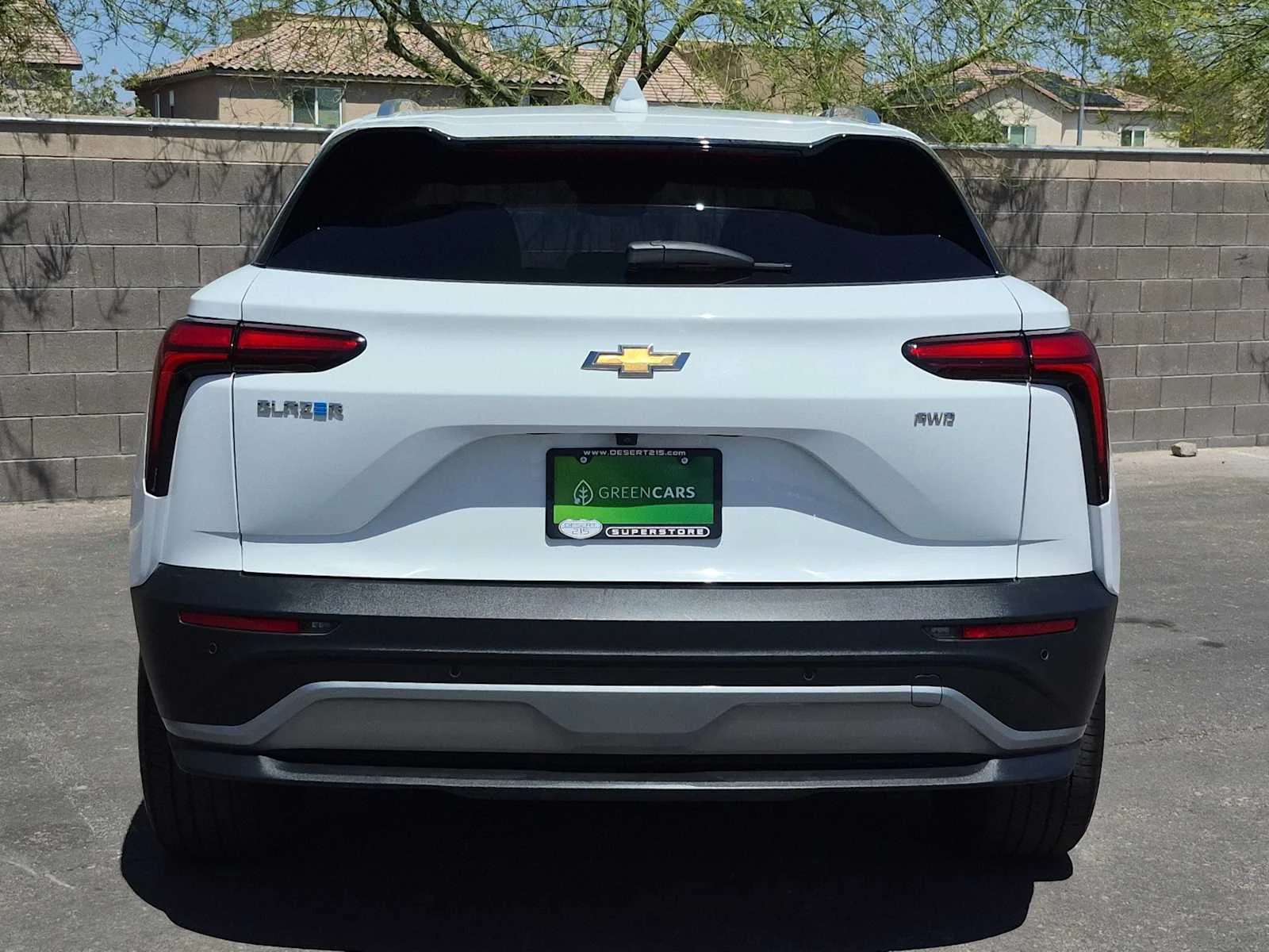 Used 2024 Summit White Chevrolet eAWD LT image 8