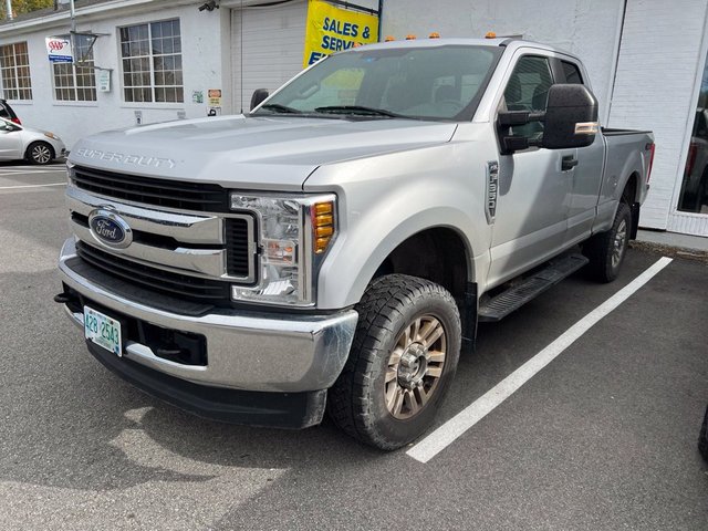 Pre-Owned 2019 Ford F-350SD XL