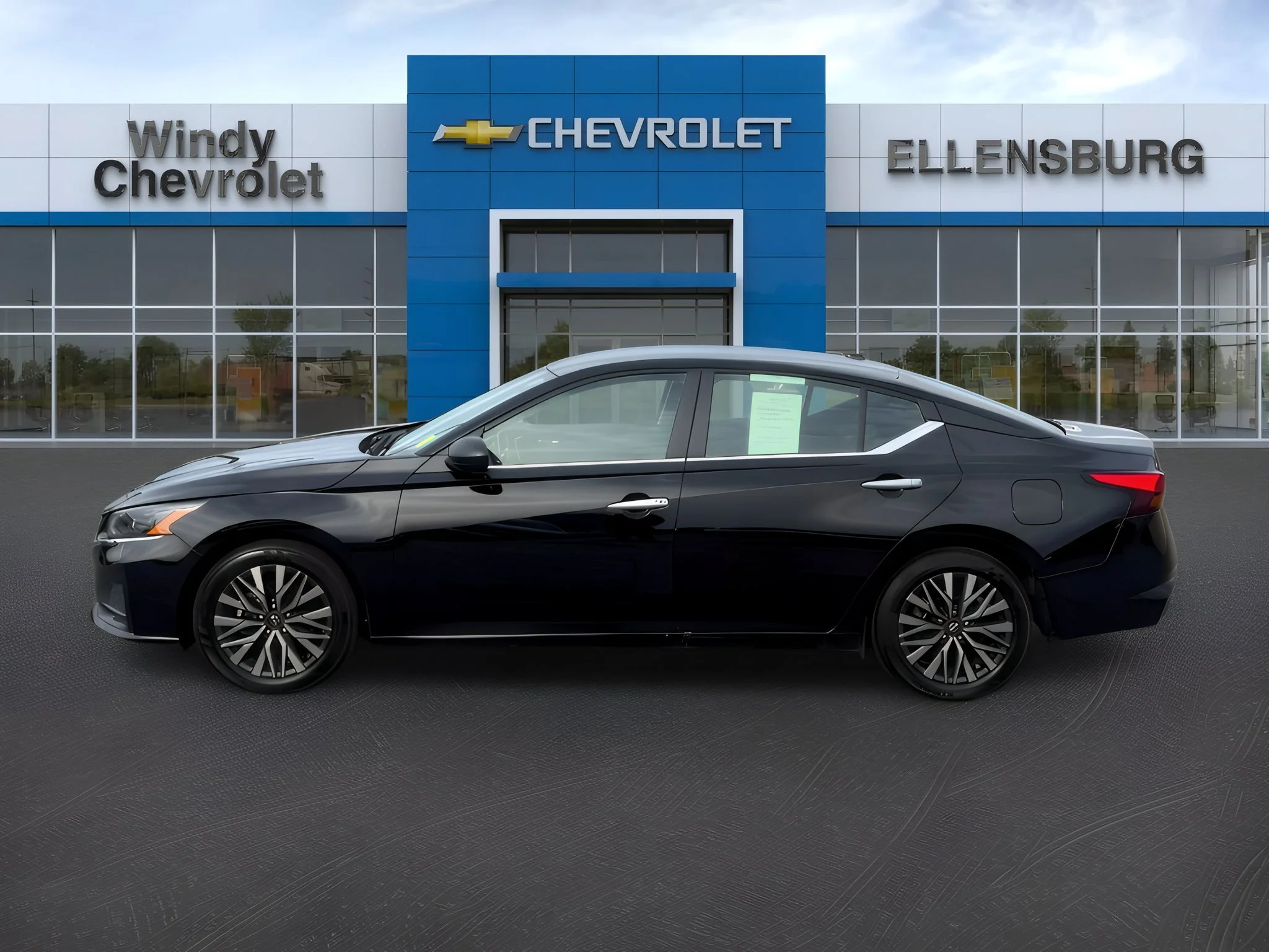2025 Nissan Altima SV - Photo 4