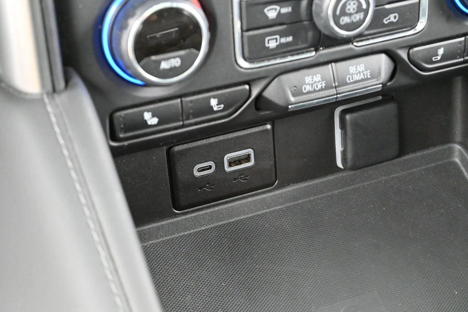 Used 2023 Black Chevrolet Z71 image 22