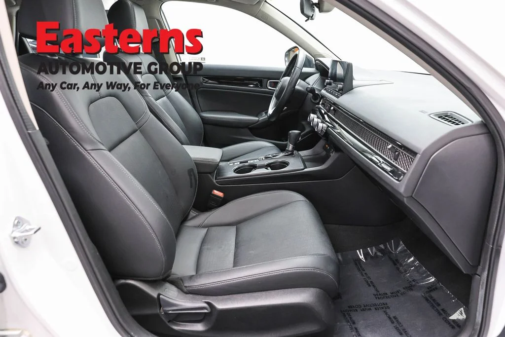 Used 2023 White Honda EX-L image 24