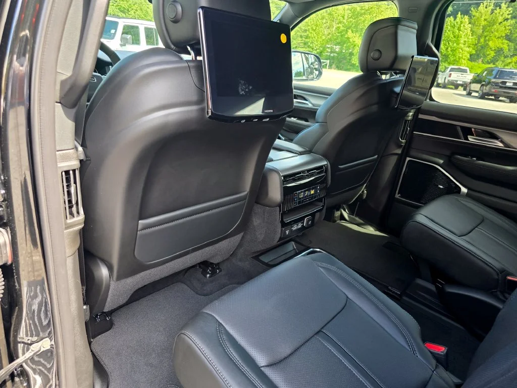 New 2026 Black Jeep Limited Reserve image 25