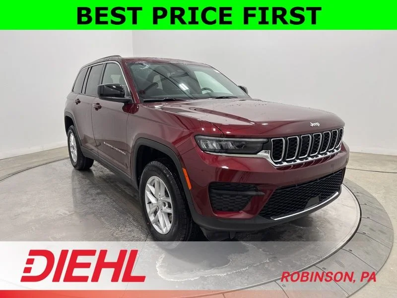 New 2026 Velvet Red Pearl-Coat Exterior Paint Jeep Laredo X image 1