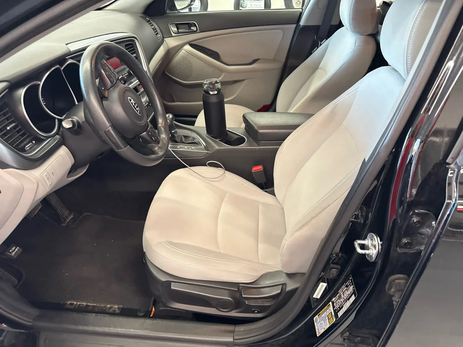 Used 2015 Ebony Black Kia LX image 7