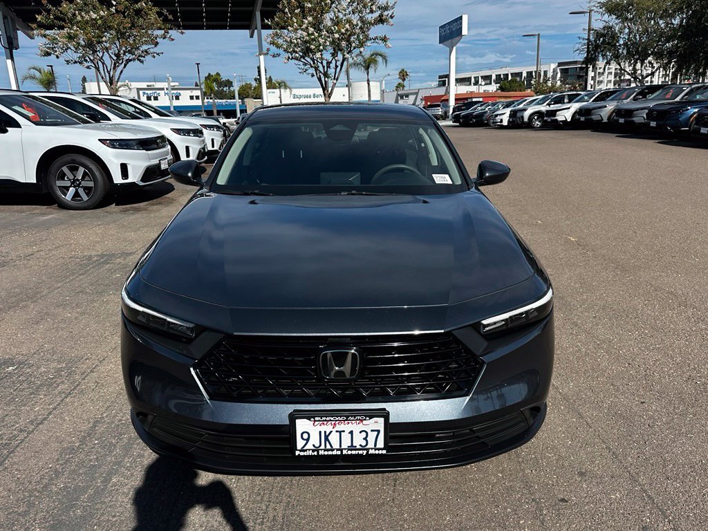 Used 2024  Honda LX image 3