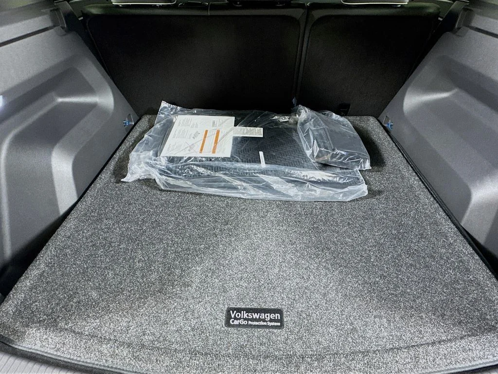2025 Volkswagen Atlas Cross Sport SEL Premium R-LINE - Photo 19