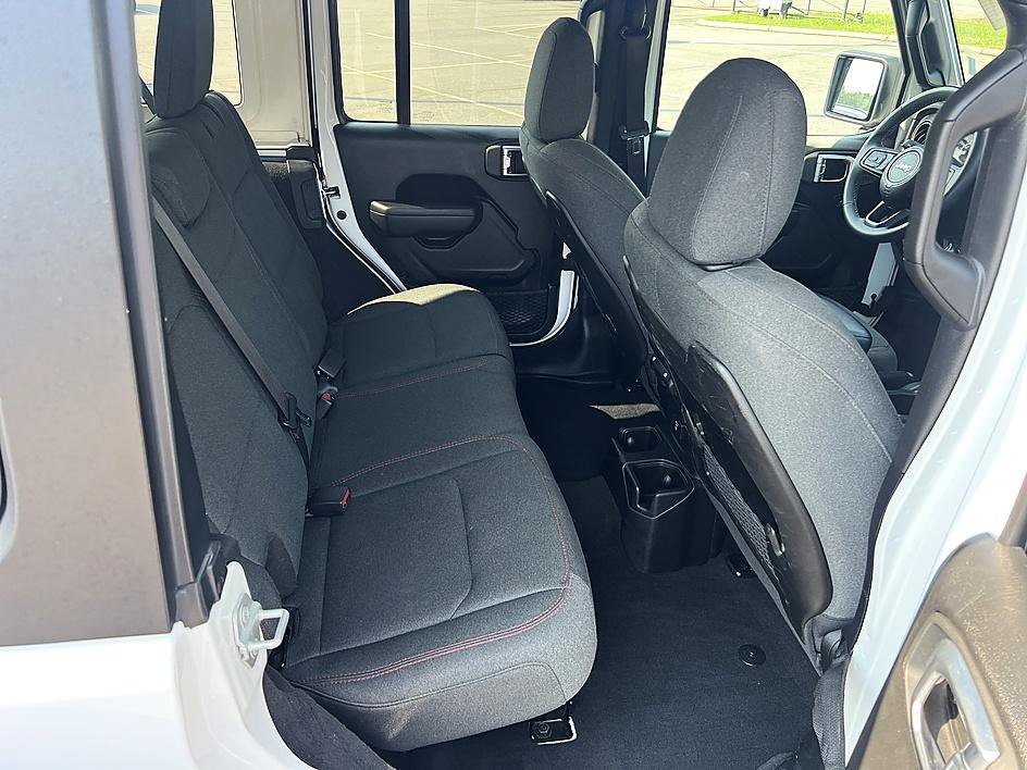 Used 2025 Bright White Clearcoat Jeep Rubicon image 16